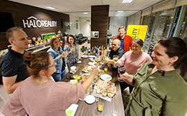 Recenzie, realitná kancelária HALO reality - Vianočná akcia pobočky Bratislava