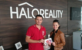 Recenzie, realitná kancelária HALO reality - Letná súťaž o tablet - odovzdanie výherkyni