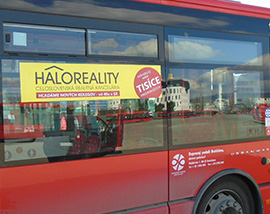 Recenzie, realitná kancelária HALO reality - Už aj autobusy sú HALO