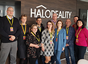 Recenzie, realitná kancelária HALO reality - Pravidelné vzdelávanie