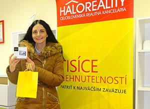 Recenzie, realitná kancelária HALO reality - Odovzdanie fotoaparátu