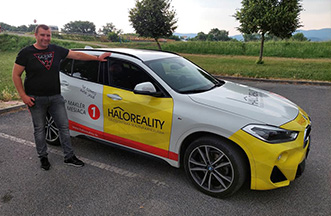 Recenzie, realitná kancelária HALO reality - Auto pre najlepšieho makléra mesiaca jún