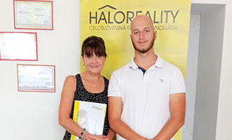 Spokojní klienti HALO reality | Spokojnosť s maklérom z Komárna