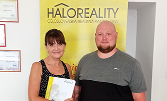 Spokojní klienti HALO reality | Spokojnosť s maklérom z Komárna