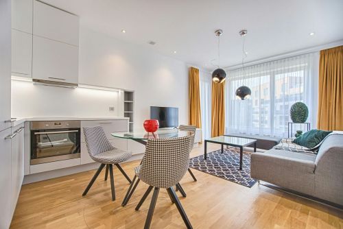 Trend minimalistického bývania vs. maximalizmus