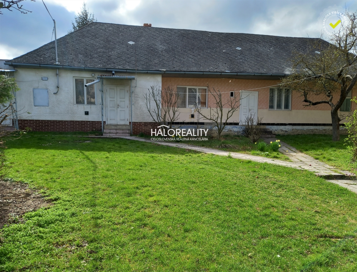 HALO reality | Predaj, rodinný dom Zemplínske Jastrabie, s ďalšími 3 stavebnými pozemkami