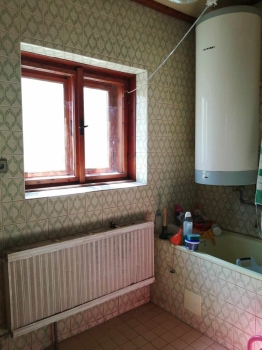 Predaj, rodinný dom Lontov, vinárska pivnička a veľký pozemok