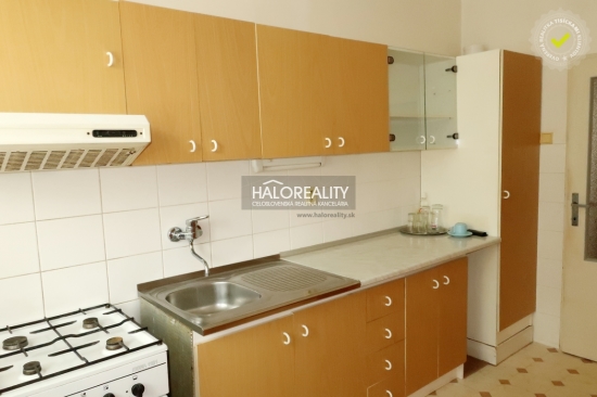 Predaj, štvorizbový byt Prievidza, Staré Sídlisko - ZNÍŽENÁ CENA - EXKLUZÍVNE HALO REALITY