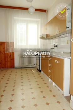 Predaj, štvorizbový byt Prievidza, Staré Sídlisko - EXKLUZÍVNE HALO REALITY