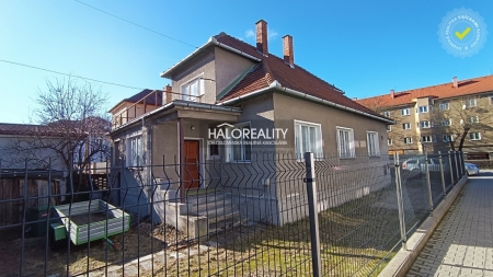 Predaj, rodinný dom Nováky, pozemok 614 m2 - EXKLUZÍVNE HALO REALITY