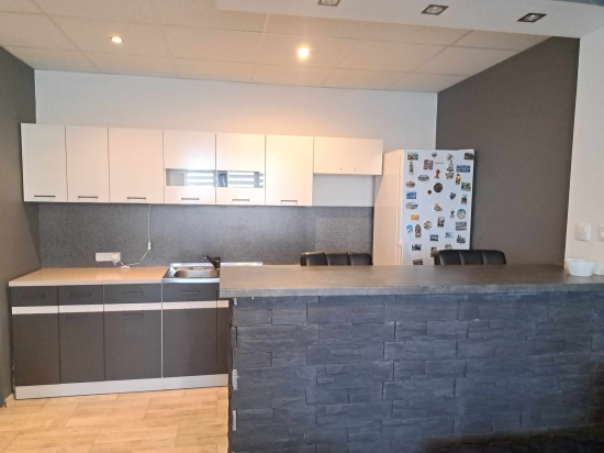 REZERVOVANÉ - Predaj, jednoizbový byt prerobený na dvojizbový s dvomi lodžiami Trnava, Prednádražie - EXKLUZÍVNE H