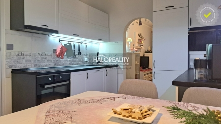 Predaj, trojizbový byt Skalica, Centrum - ZNÍŽENÁ CENA - EXKLUZÍVNE HALO REALI...
