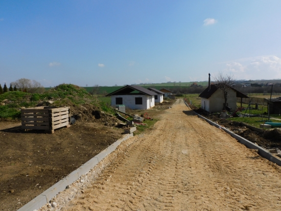 Predaj, pozemok pre rodinný dom   572 m2 Malé Ripňany