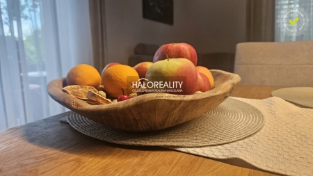 Prenájom, trojizbový byt Banská Štiavnica - EXKLUZÍVNE HALO REALITY