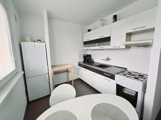Predaj, trojizbový byt Bratislava Petržalka, Lachova 