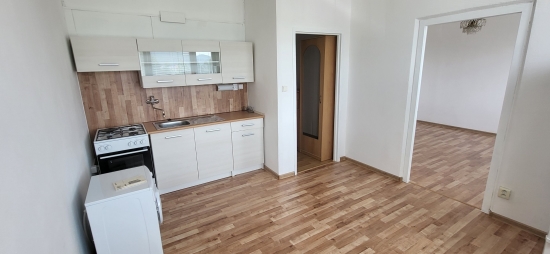 REZERVOVANÉ - Predaj, jednoizbový byt Žiar nad Hronom, Výborná lokalita, Hurbanova ulica