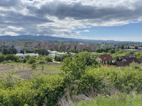 Predaj, pozemok pre rodinný dom   704 m2 Prešov, s panoramatickým výhľadom