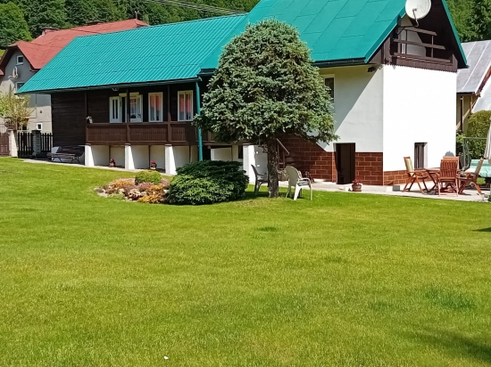 Predaj, chalupa Osrblie, štýlová drevenica pri vode na rozľahlom pozemku - EXKLUZÍVNE HALO REALITY
