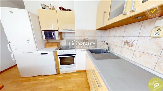 Predaj, trojizbový byt Liptovský Peter - EXKLUZÍVNE HALO REALITY