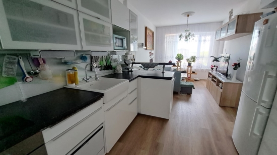 Predaj, jednoizbový byt Senec, záhrada 97m2, Marhuľová ul. - EXKLUZÍVNE HALO REALITY