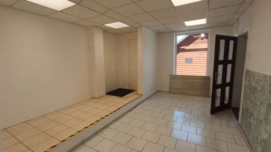 Prenájom, obchodný priestor Liptovský Hrádok - EXKLUZÍVNE HALO REALITY