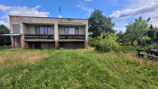 Predaj, rodinný dom Zlaté Moravce, stavebný pozemok v centre mesta - EXKLUZÍVNE HALO REALITY