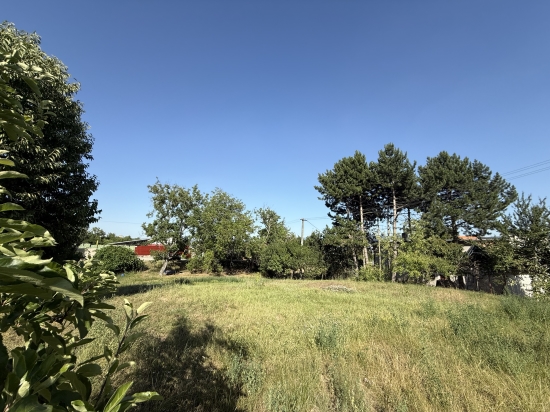 Predaj, pozemok pre rodinný dom   1000 m2 Žabokreky nad Nitrou, Tehelná ul. , slnečný, mimo hlavnej cesty - EXKLUZÍVNE HALO REALITY