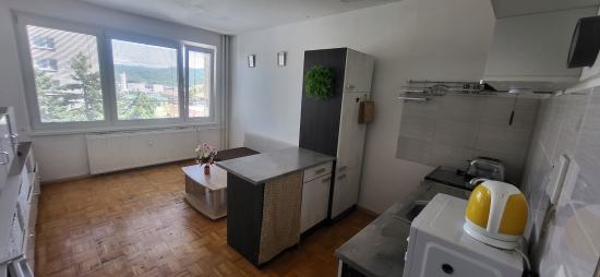 Prenájom, garsónka Žiar nad Hronom, pri plavárni