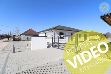 Predaj, rodinný dom Komoča - štvorizbový bungalov s garážou a terasou, NOVOSTA...