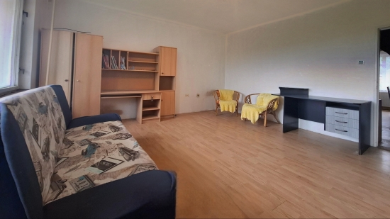 Predaj, trojizbový byt Dulovce