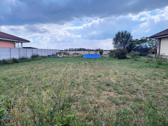 Predaj, pozemok pre rodinný dom   861 m2 Kráľovičove Kračany, Etreho Kračany
