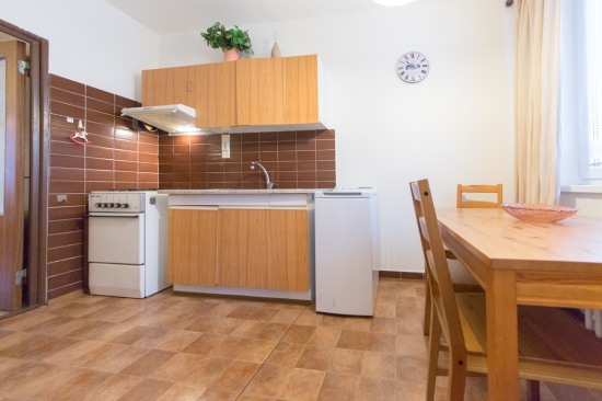 Prenájom, trojizbový byt Bratislava Nové Mesto, Robotnícka
