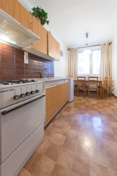 Prenájom, trojizbový byt Bratislava Nové Mesto, Robotnícka