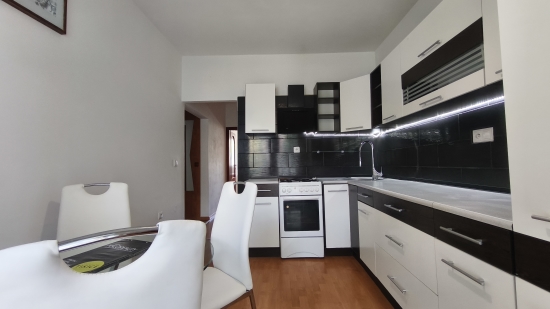 Predaj, trojizbový byt Banská Štiavnica - EXKLUZÍVNE HALO REALITY