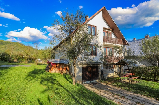 REZERVOVANÉ - Predaj, rodinný dom Papradno - EXKLUZÍVNE HALO REALITY