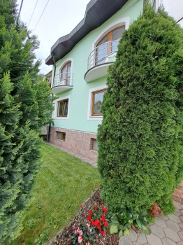 Predaj, rodinný dom Žiar nad Hronom, luxusný so saunou, výťahom a garážou - EXKLUZÍVNE HALO REALITY