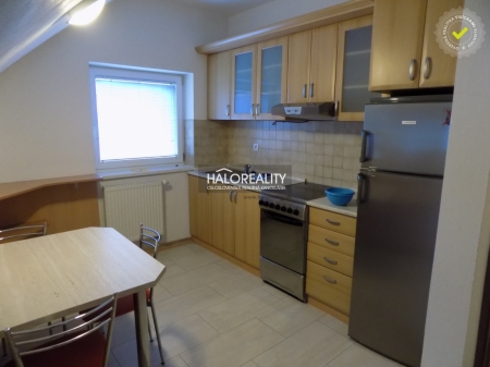 Predaj, 1 x dvojizbový byt , 1 x trojizbový byt +  2 x  nebytový priestor Gala...