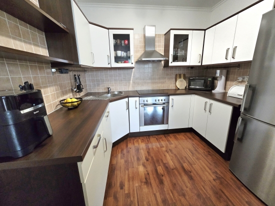 Predaj, trojizbový byt Bratislava Nové Mesto, Tomášikova+gar.miesto - NOVOSTAVBA - EXKLUZÍVNE HALO REALITY