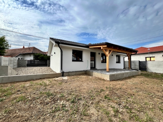 Predaj, rodinný dom Jur nad Hronom, murovaný nízkoenergetický RD - sťahujte sa ihneď - NOVOSTAVBA - EXKLUZÍVNE HALO REALITY