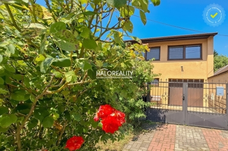 Predaj, rodinný dom Horné Orešany, s garážou - EXKLUZÍVNE HALO REALITY Predaj, rodinný dom Horné Orešany, s garážou - EXKLUZÍVNE HALO REALITY