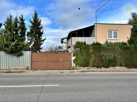 Predaj, rodinný dom Rybník, po čiastočnej rekonštrukcii, s krásnou záhradou, i... Predaj, rodinný dom Rybník, po čiastočnej rekonštrukcii, s krásnou záhradou, i...