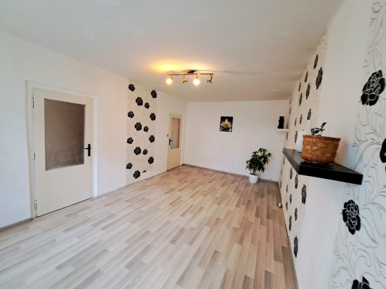 Predaj, trojizbový byt Žiar nad Hronom, blízko centra, veľkometrážny s dvoma lodžiami - EXKLUZÍVNE HALO REALITY
