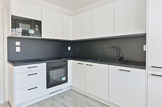 Predaj, trojizbový byt Bratislava Karlova Ves, Dlhé diely