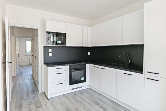 Predaj, trojizbový byt Bratislava Karlova Ves, Dlhé diely