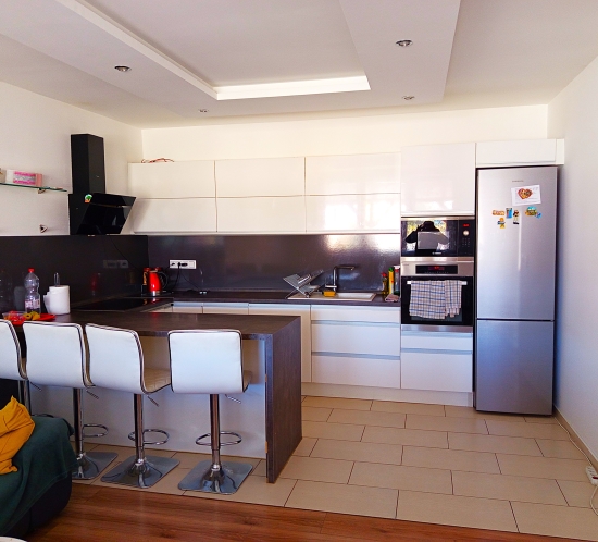 Prenájom, trojizbový byt Štefanová