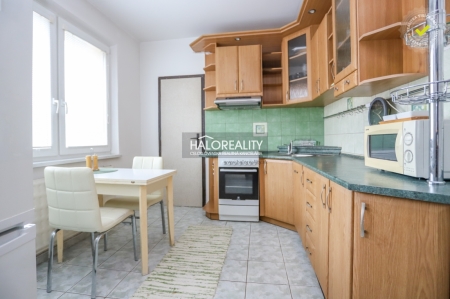 Prenájom, trojizbový byt Považská Bystrica, Hliny - EXKLUZÍVNE HALO REALITY