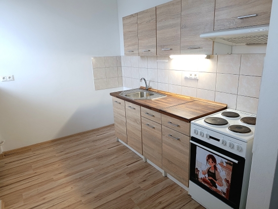 Prenájom, jednoizbový byt Nováky