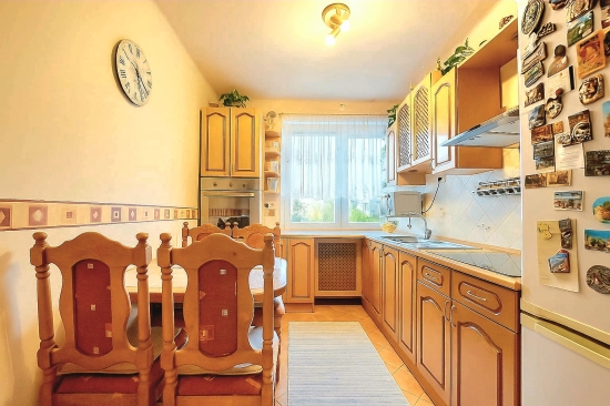 Predaj, trojizbový byt Strekov