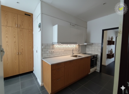 Predaj, trojizbový byt Žiar nad Hronom, Vansovej