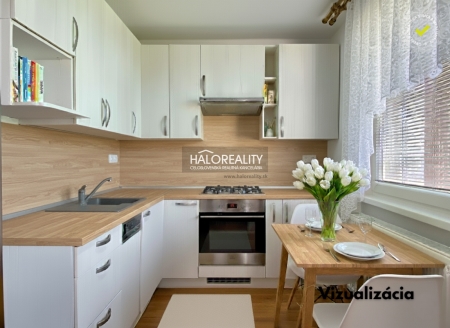 Predaj, trojizbový byt Očová, veľkorysý a slnečný 